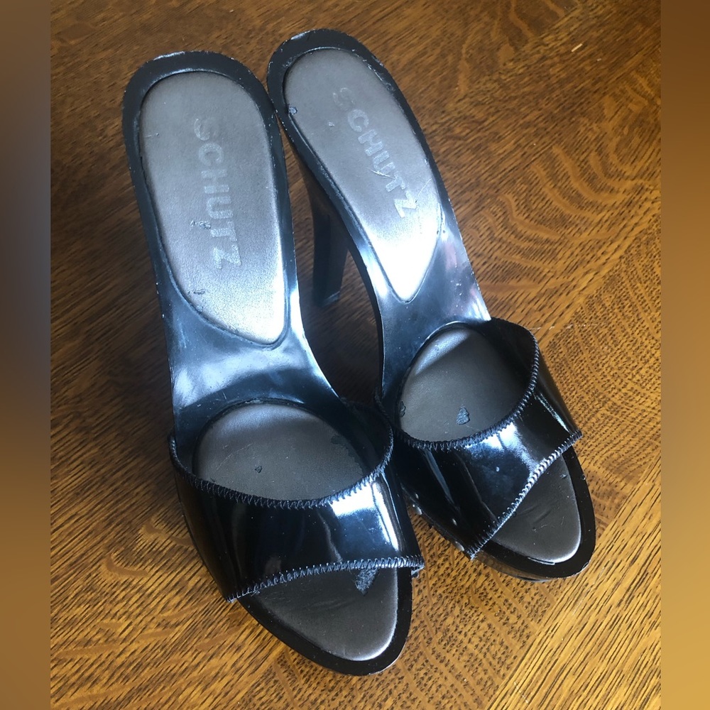 Schutz open toe 5” heels, 1” platform patten leather, size 8